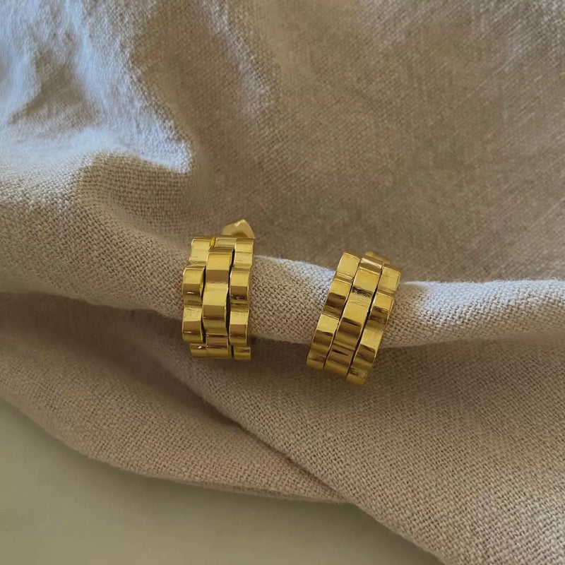 18k Gold Watch Band Style Hoop Set
